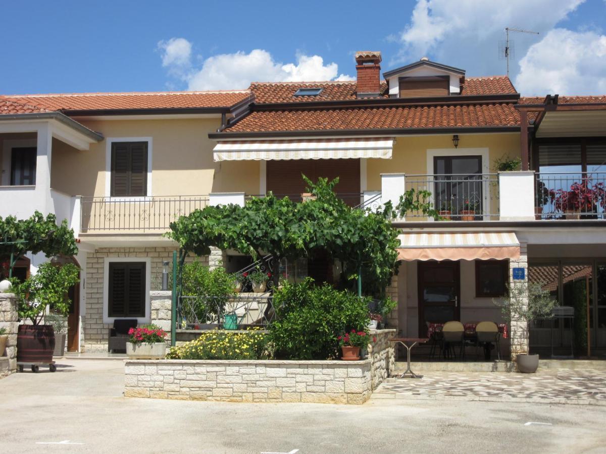 Haus Roko Apartment Rovinj Exterior photo